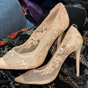 Super cute suede, flower lace, embellished. Crystal nude pumps.